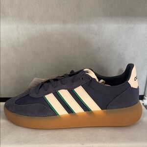 “Clean Retro adidas Barreda Decode Navy/Green Gum (US 9)”